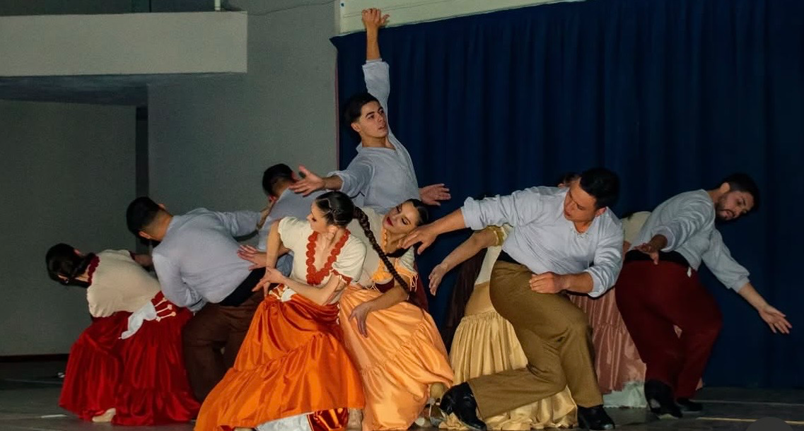 La Agrupación Folklórica Villa María organiza una peña solidaria para viajar a Colombia