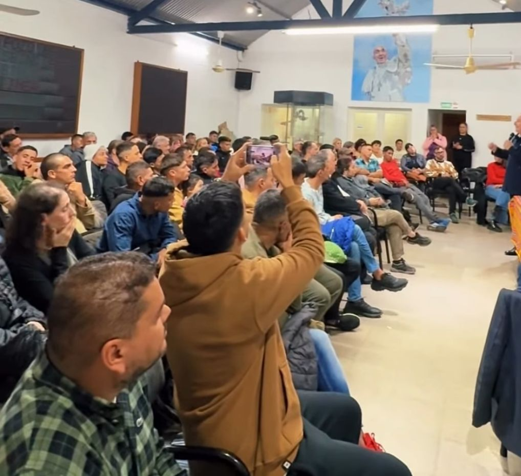 El abordaje de las adicciones "requiere redes, vínculos y presencia territorial"