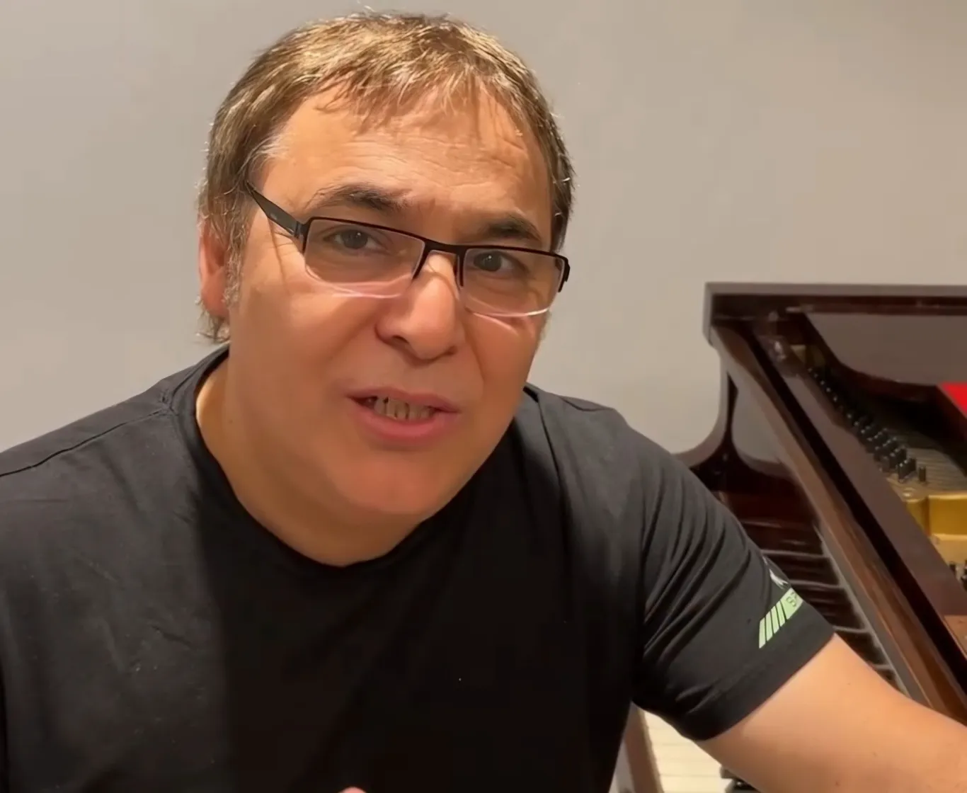 "Renunciemos a las teorías mágicas"
