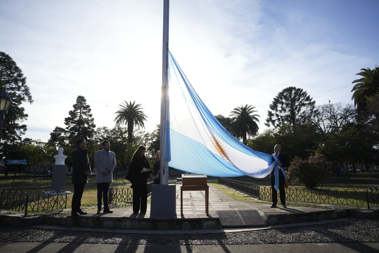 Día de la Independencia: "algunas señales de alarma nos entristecen"