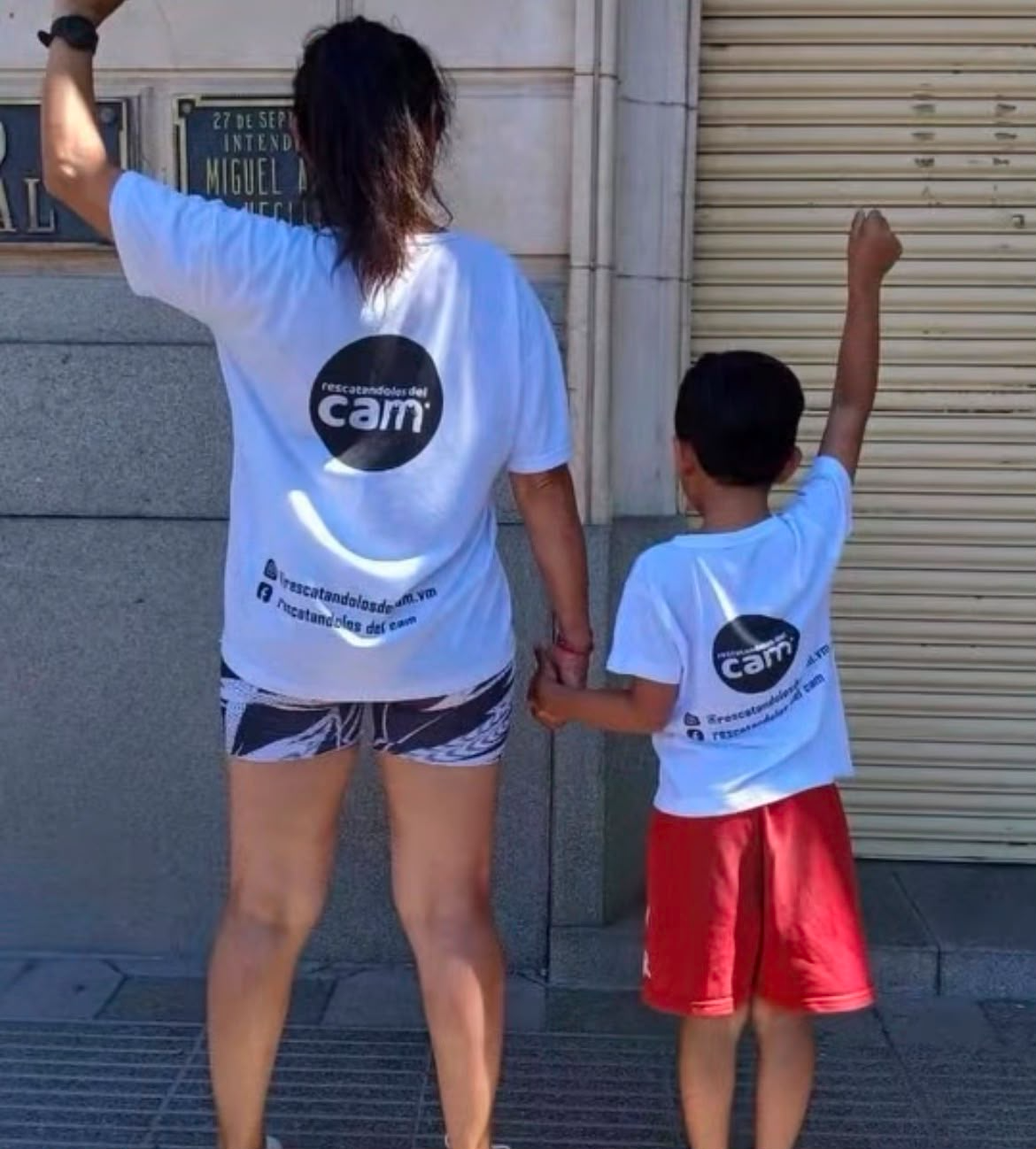 El proyecto municipal sobre bienestar animal prohíbe "alimentar a los animales en sitios públicos"
