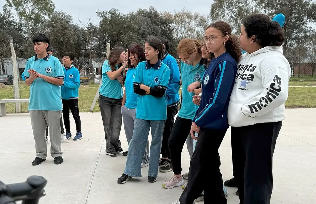 Estudiantes de la Escuela PROA Biotecnología piensan en los demás